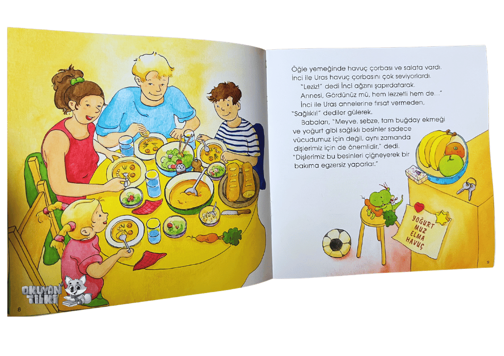 İnci Dişlerini Fırçalıyor ve Annesi Ona Yardım Ediyor (5+ Yaş)